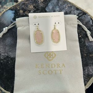 Kendra Scott Elle Gold Drop Earrings in Rose Quartz